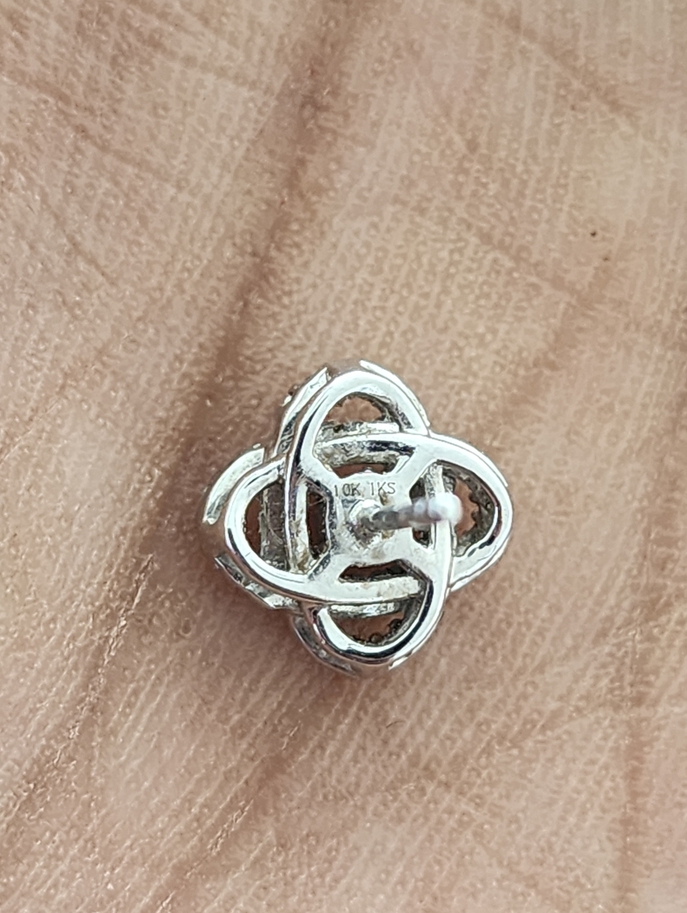 Kay Jewelers "Center Of Me" 1/5ct Tw 10k Stamped Knot Pendant Necklace and Studs - Picture 8 of 14